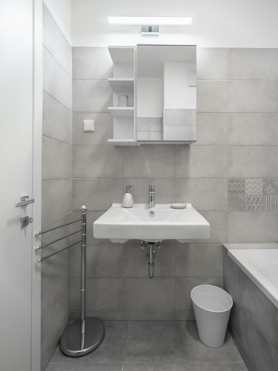 Bpr Chic White Home With Terrace & A/C & Garage بودابست المظهر الخارجي الصورة